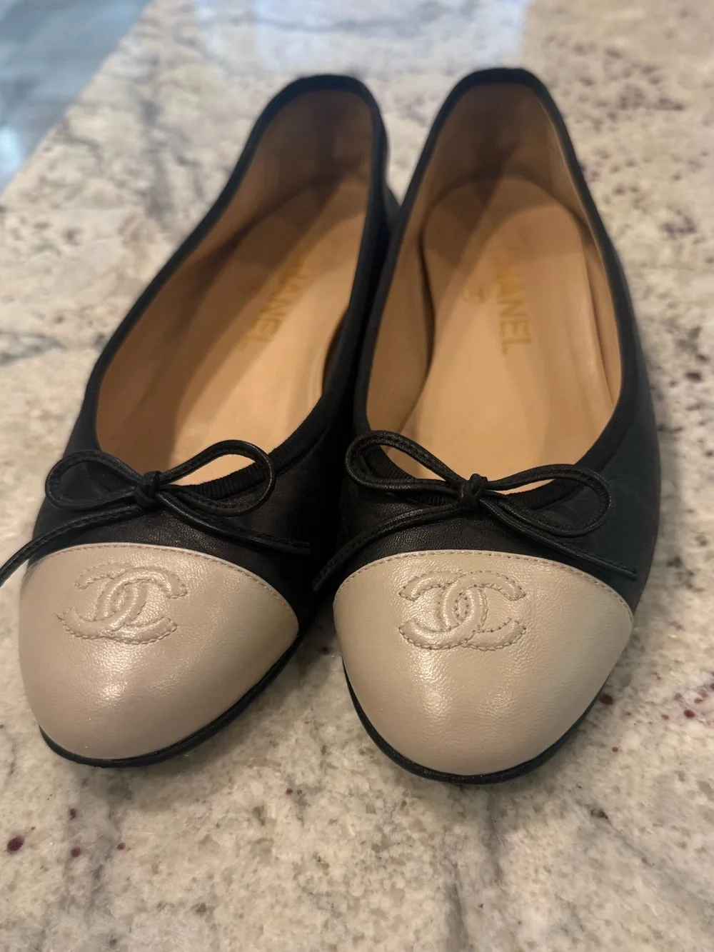 CHANEL Black Leather Ballet Flats with Cream Cap Toe size 7